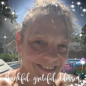 Meet your Posher, Desiree